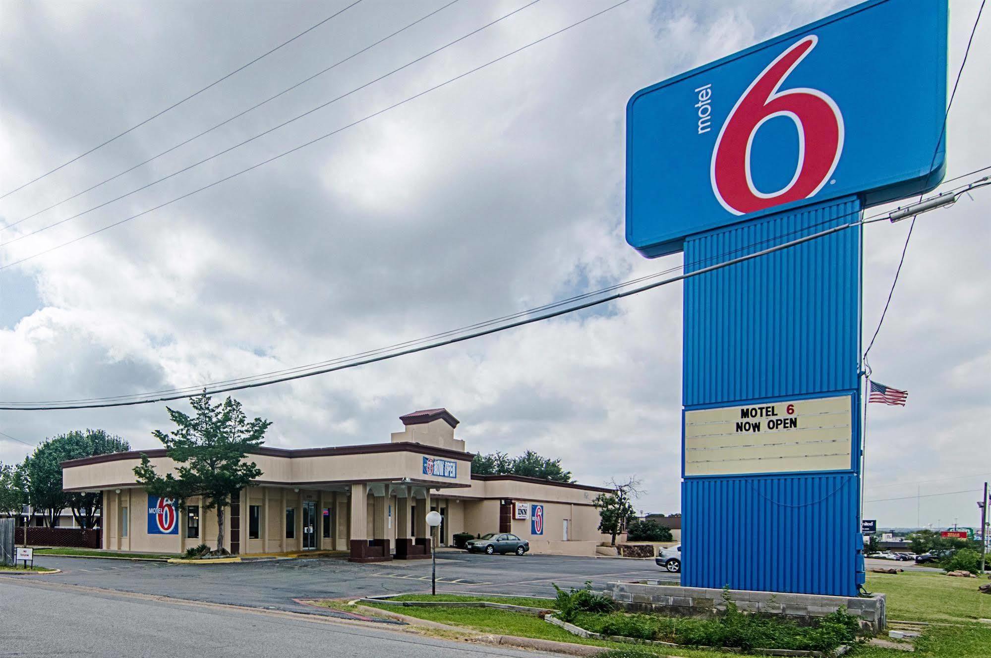 Motel 6 Sherman, Tx Exterior photo